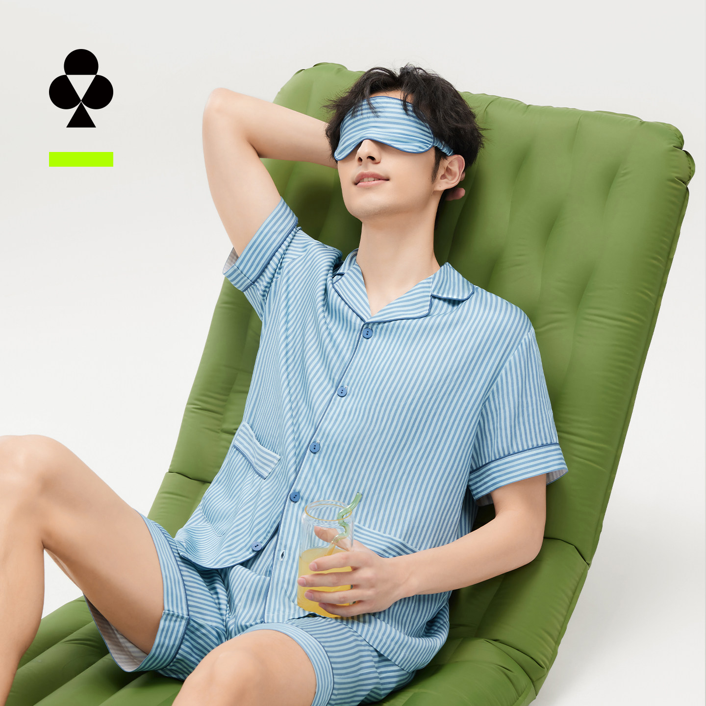 有棵树E级冰丝睡衣男款开衫翻领图片