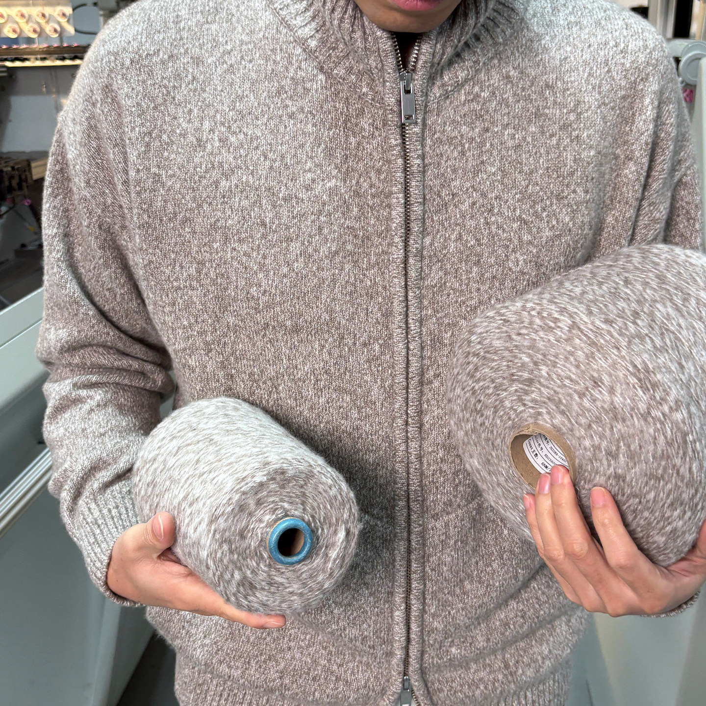 bi入款 花纱桑蚕丝山羊绒 男款加厚拉链开衫 线头计划