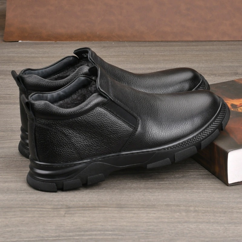 正品真皮鞋男士头层皮靴牛皮加厚高帮休闲棉鞋男款冬季短靴软底黑