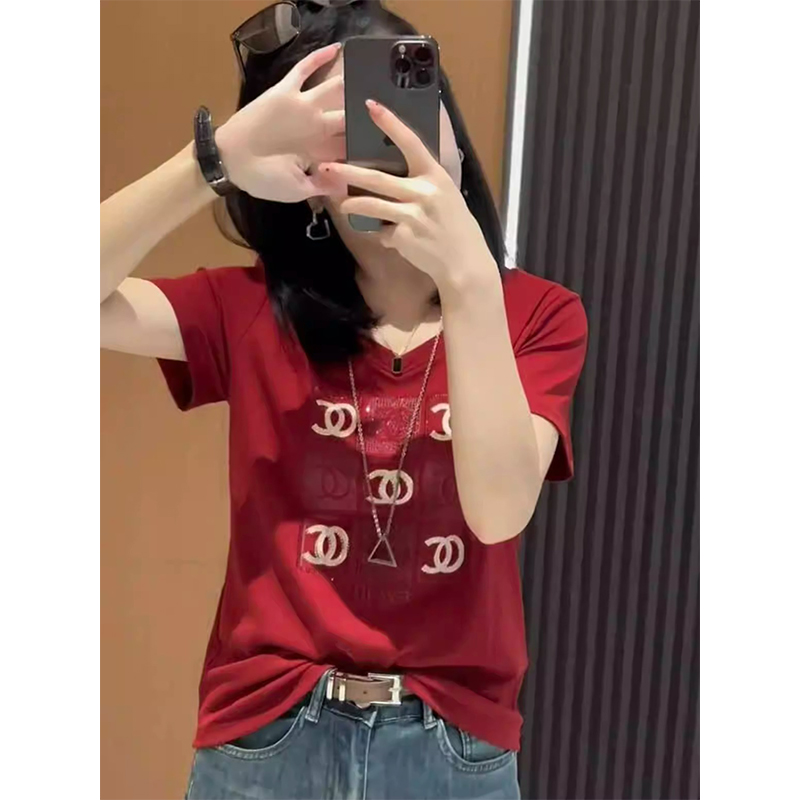 红色薄款显白短袖减龄T恤女