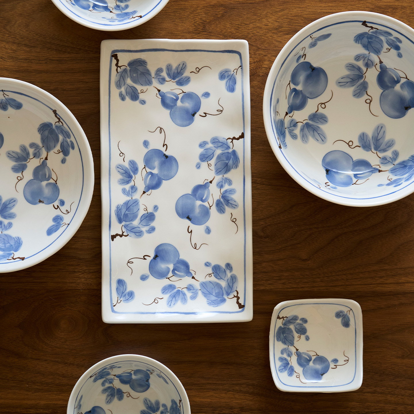 肆月长方形中式陶瓷盘