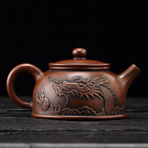 冠发紫陶堆雕龙王茶壶