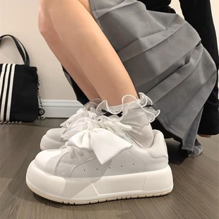 爆改蝴蝶结小白鞋2025夏季新款学生百搭鞋子小众原创女鞋休闲