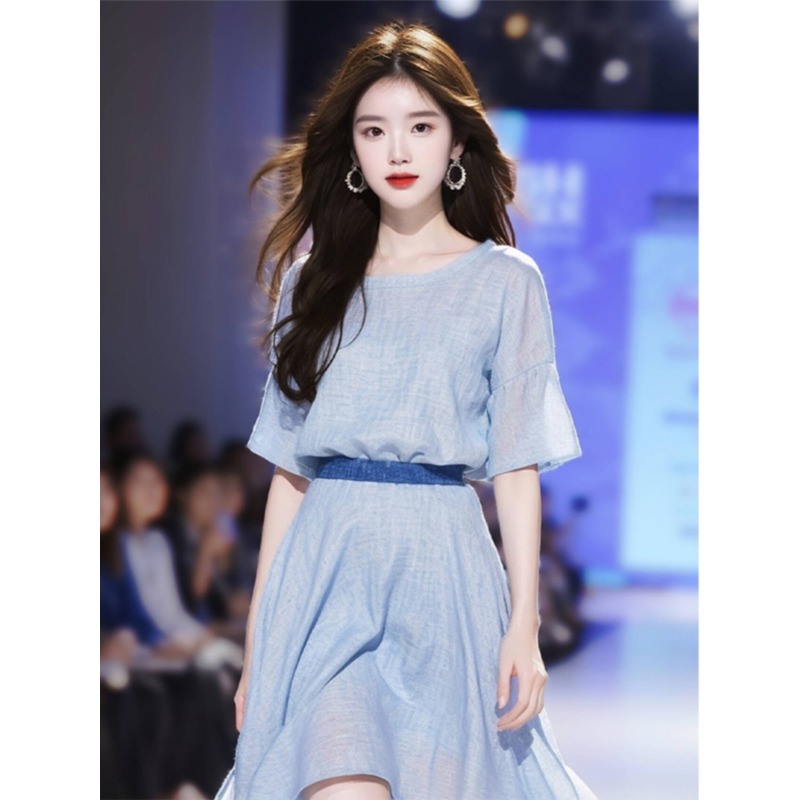 气质高级感休闲收腰显瘦连衣裙女