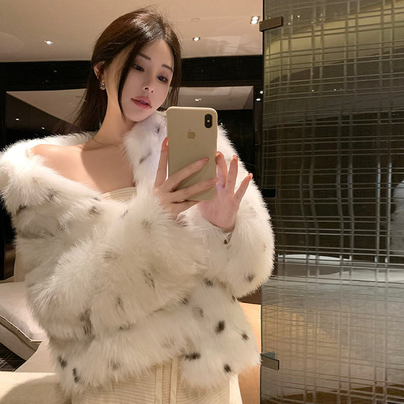 冬季新款狐狸毛皮草外套女大衣