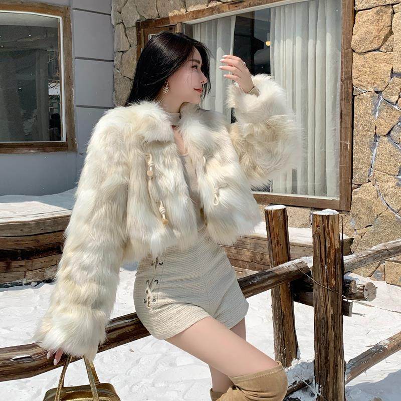 翻领小高腰仿狐狸毛皮草外套女冬季新款小个子短款长袖毛绒绒上衣,女装/女士精品,常规大码外套,淘宝优惠券,粉丝福利购,淘宝优惠卷