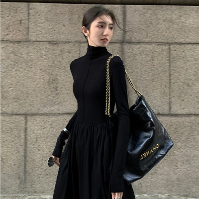 气质高级感秋季新款长袖连衣裙女