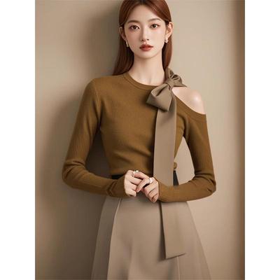 设计感露肩显瘦长袖打底衫女上衣