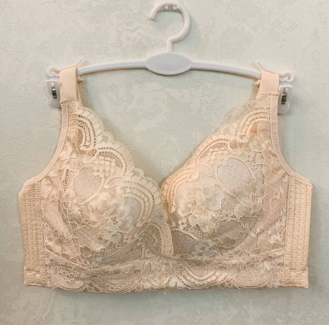 36/80b梦芭蒂肤色薄杯文胸性感蕾丝v型无钢圈聚拢内衣胸罩