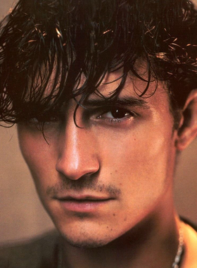 奥兰多·布鲁姆Orlando Bloom个人写真照相片塑封定制宿舍装饰