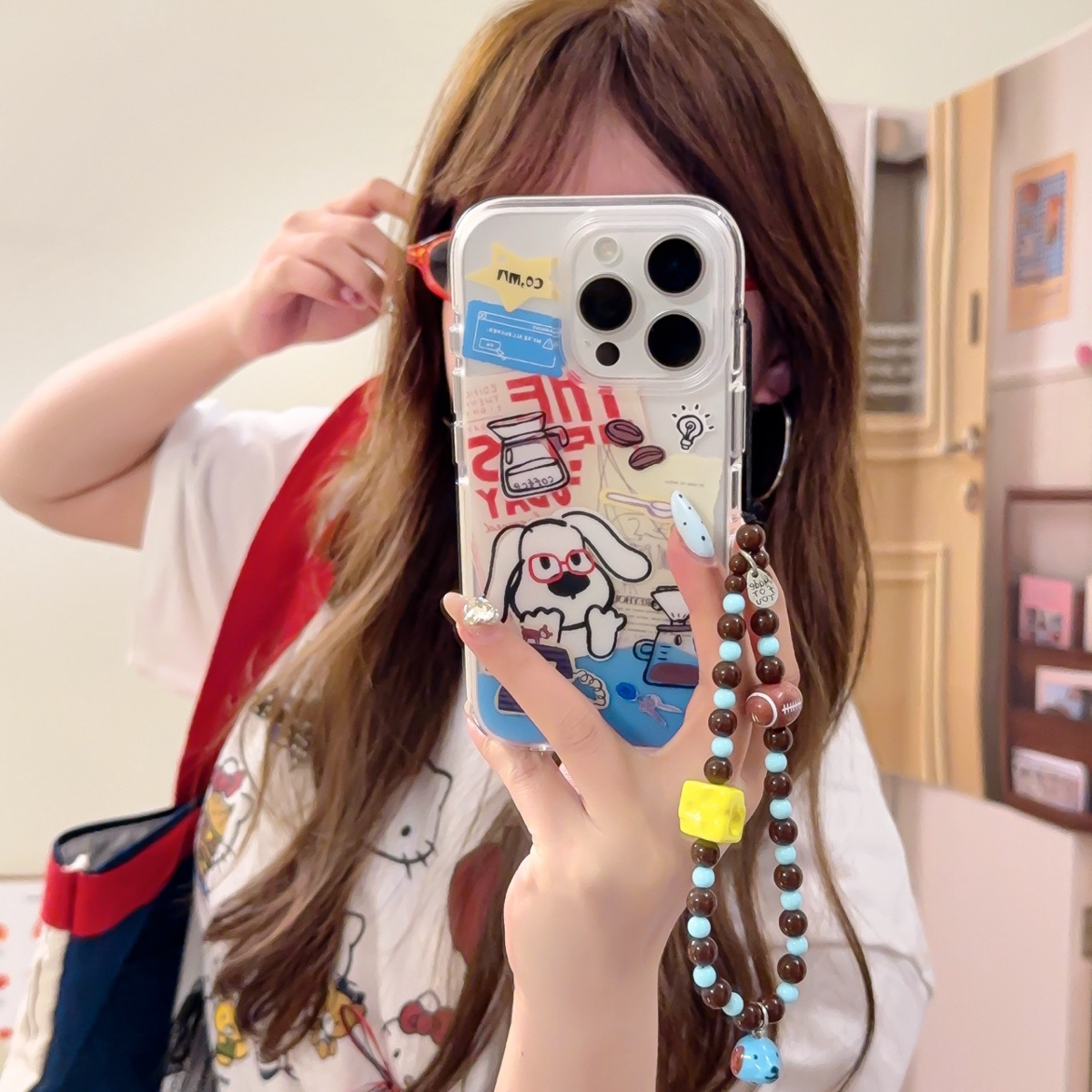 韩国ins可爱涂鸦咖啡小狗适用苹果16promax圆边全包iphone15手机壳13防摔手链12promax女款保护套