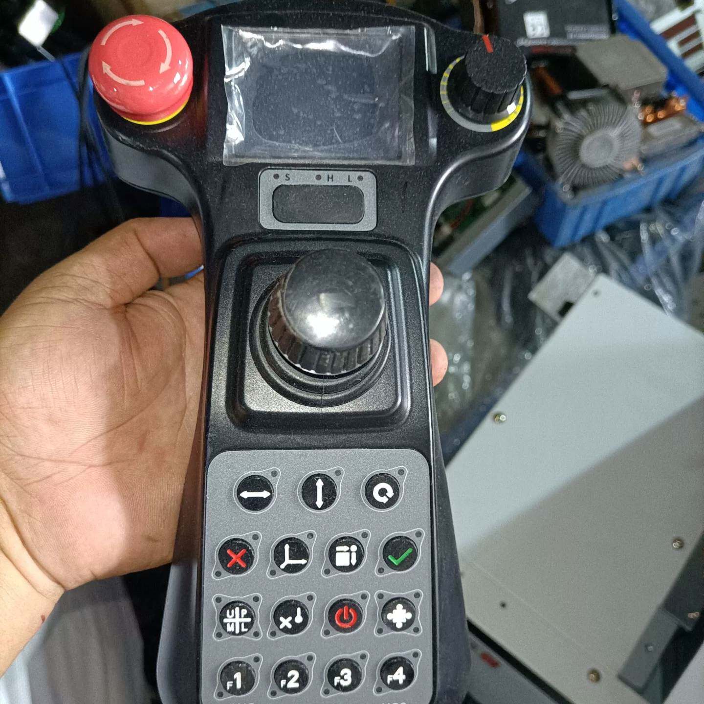 维修UWC HC2，，，光学影像测量仪摇杆控制器件外观有使用痕议价