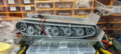 恒新模型 虎王金属坦克底盘 匹配恒龙3888虎王坦克 15天左右发货