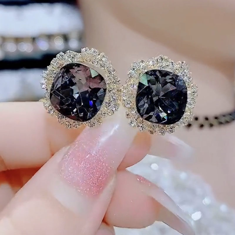 高级感精致边镶钻水晶耳钉女银针