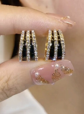 黑色滴釉精致微镶小耳扣耳环2025年新款潮轻奢气质高级感小众耳饰