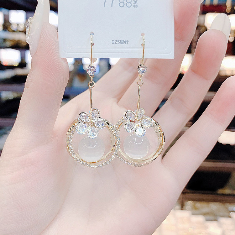2025年新款韩国花朵圈圈耳坠复古甜美气质耳环法式网红猫眼石耳饰,饰品/流行首饰/时尚饰品新,耳环,淘宝优惠券,粉丝福利购,淘宝优惠卷