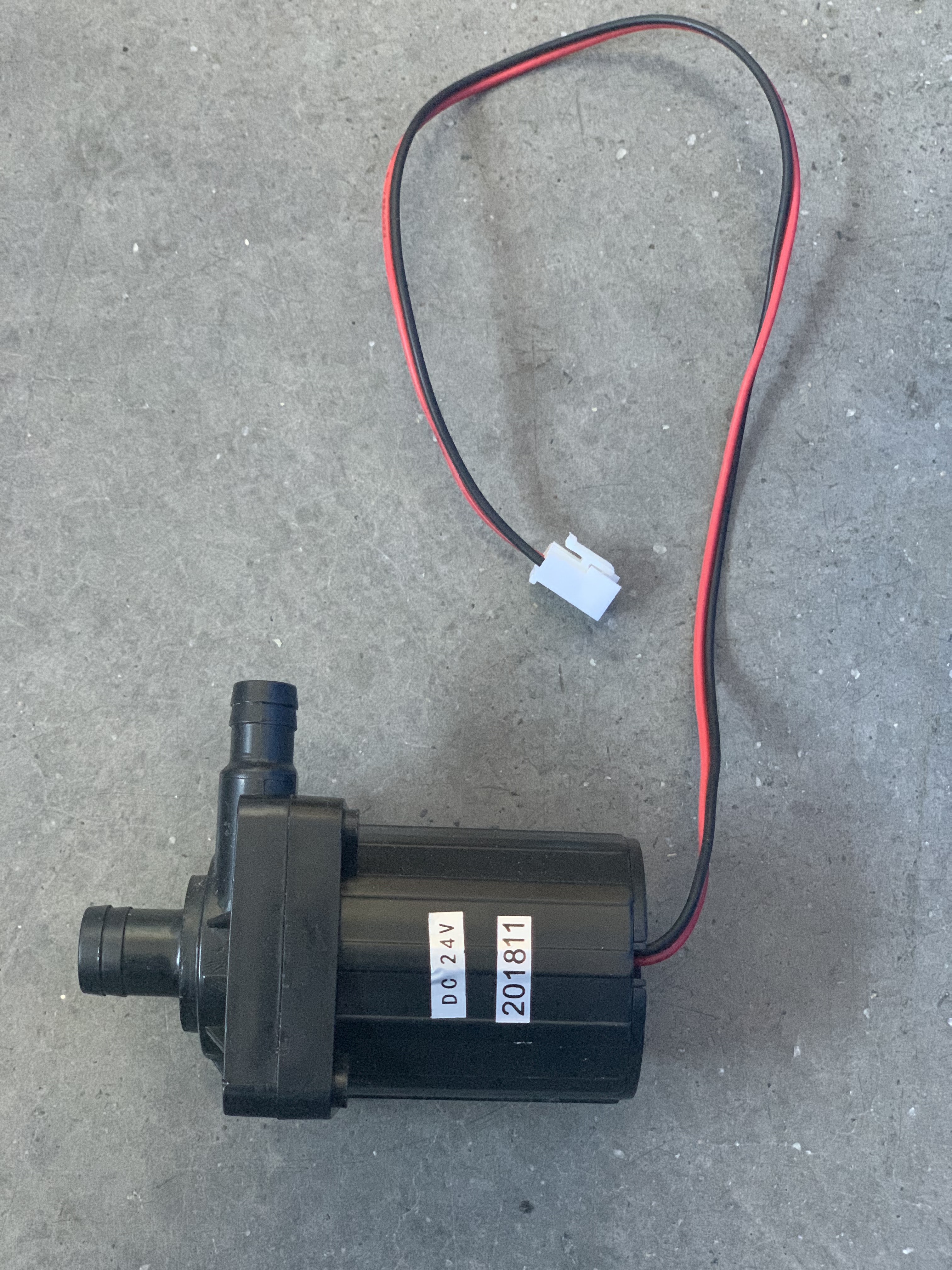 原装移动洗澡机专用电动出水泵12V24V直流无刷压力出水泵抽水泵
