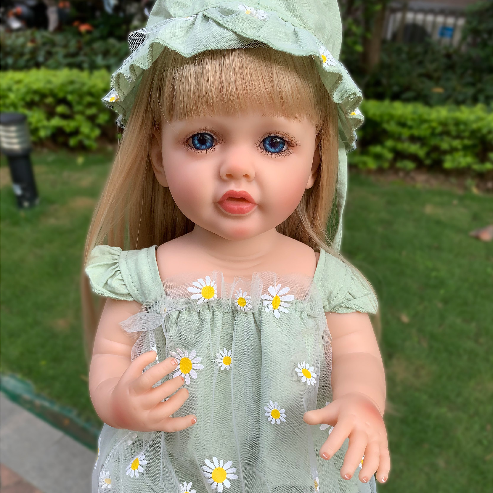 Briskbaby仿真娃娃换装女孩玩具