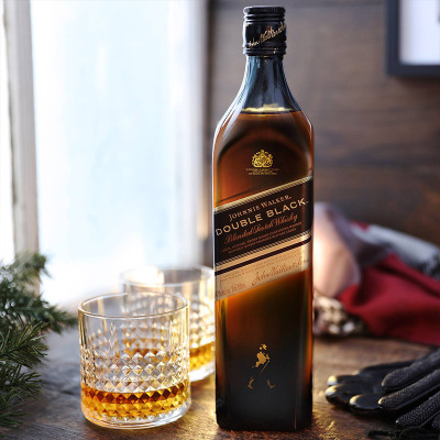 尊尼获加Johnnie Walker醇黑黑方黑牌苏格兰威士忌700ml进口洋酒