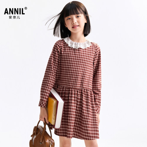 安奈儿童装女童连衣裙2025秋学院风复古连衣裙子蕾丝花边领口甜美