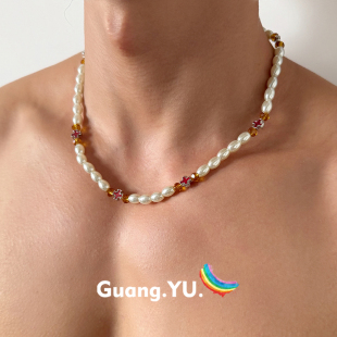 GuangYu红色十字架项链男潮复古小众配饰小米粒珍珠锁骨链设计感