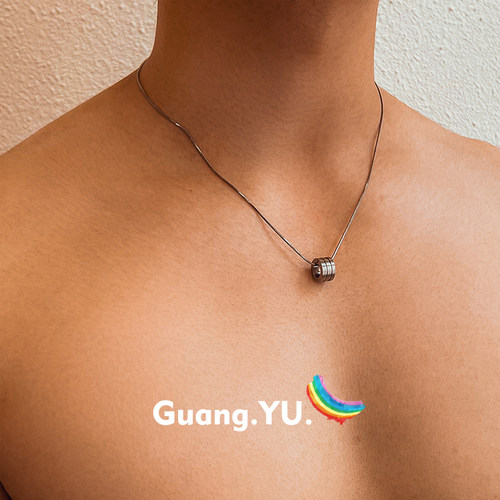 GuangYu简约小蛮腰吊坠轻奢项链