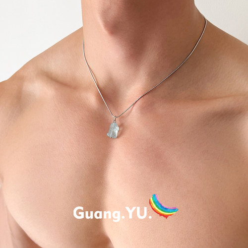 GuangYu海蓝宝原石吊坠男钛钢项链小众原创设计感女配饰锁骨链潮