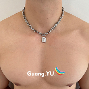 GuangYu冰糖方钻缠绕项链男痞帅小众设计高级感吊坠高街女锁骨链
