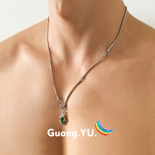 GuangYu异形锆石吊坠男钛钢项链