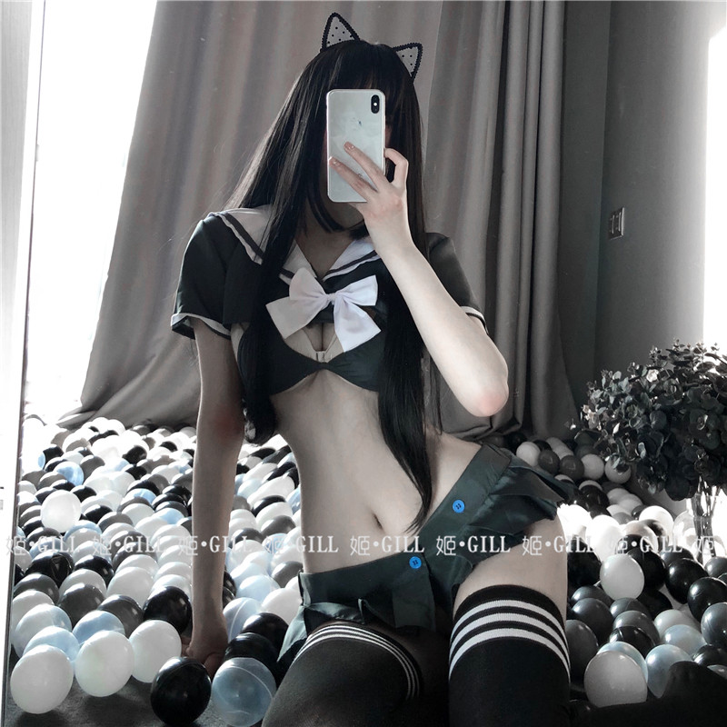 gill逃学女孩学生性感灰色超短裙