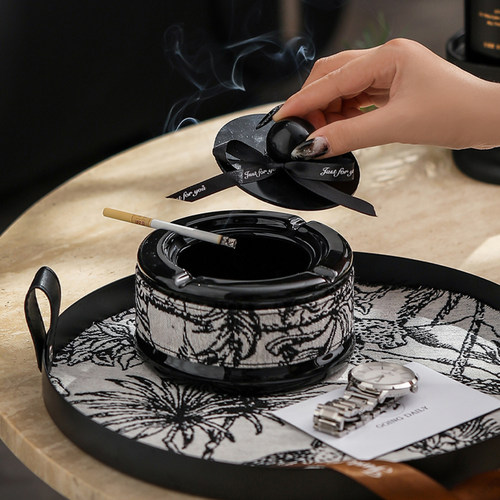 漫时光法式陶瓷烟灰缸高级感小众轻奢创意家用客厅带盖灰缸送男友