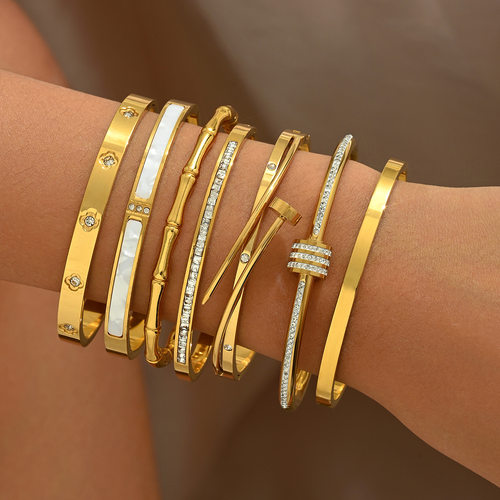 跨境不锈钢金色手镯套装镶钻钉子高级感四叶草手镯gold bangles