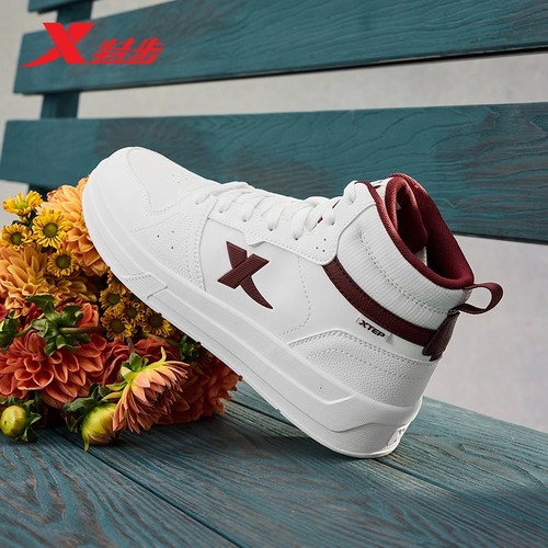 特步高帮板鞋女鞋2024秋季新款软底休闲鞋保暖运动鞋情侣小白鞋男