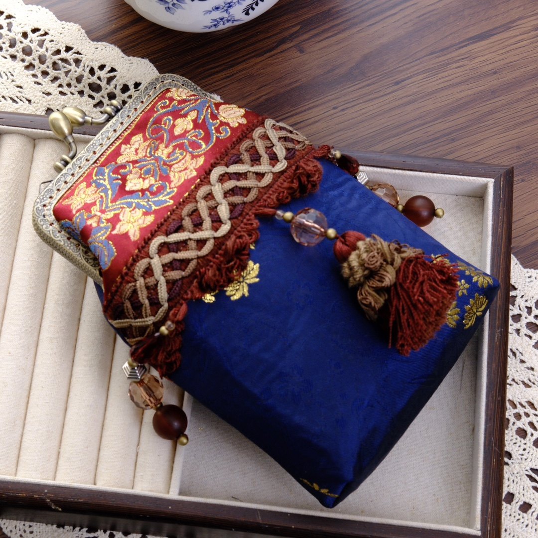 中国风复古手工口金包锦缎棉布休闲搭扣零钱包国风礼物可放手机,节庆用品/礼品,文化创意钱包/购物收纳袋,淘宝优惠券,粉丝福利购,淘宝优惠卷