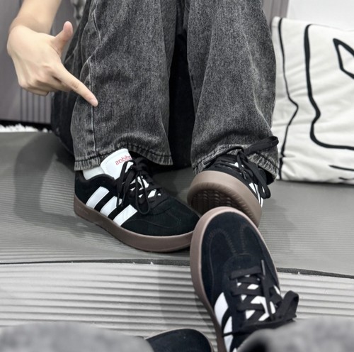 adidas 阿迪达斯低帮t头舒适百搭德训鞋运动休闲鞋JQ4235