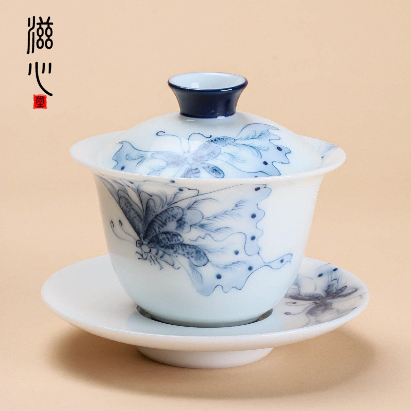 邱桂还羊脂玉瓷手绘蝴蝶盖碗