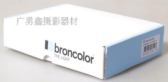 布朗充电器又出新招。此波真的可够救我凌晨三点的外拍命。