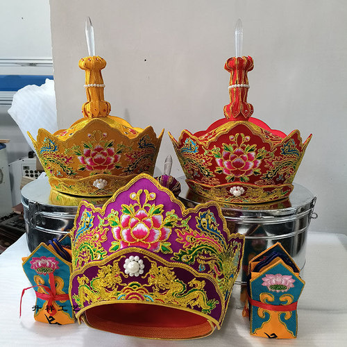 高档铁盒刺绣毗卢帽唐僧帽法师帽毗罗帽五佛冠水晶顶机绣法帽整套