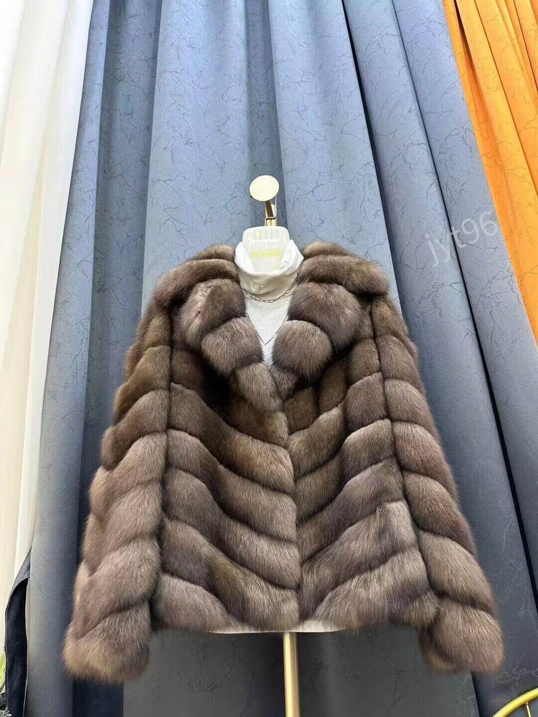 稀有进口俄罗斯紫貂皮草西服领 满天星斜排奢华高贵裘衣中长款女