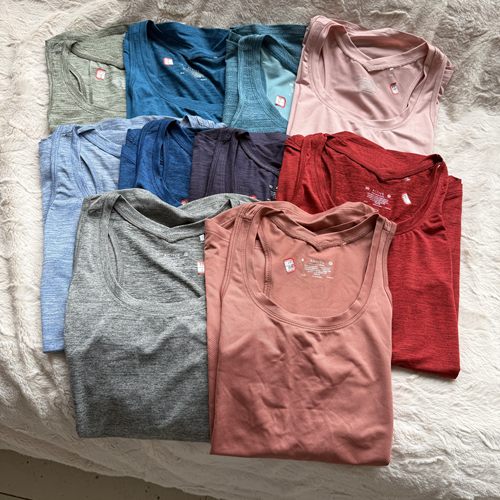 1运动背心女夏季宽松罩衫速干透气瑜伽服训练健身跑步服无袖上衣