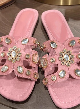 显白、樱花粉水晶！夏季一字带平底水钻露趾休闲外穿甜美凉拖鞋女