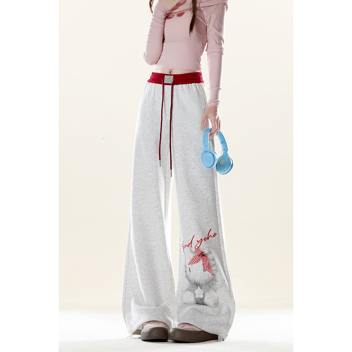 自然涩美式猫咪印花休闲卫裤女春秋新款撞色拼接宽松直筒阔腿裤子,女装/女士精品,卫裤,淘宝优惠券,粉丝福利购,淘宝优惠卷