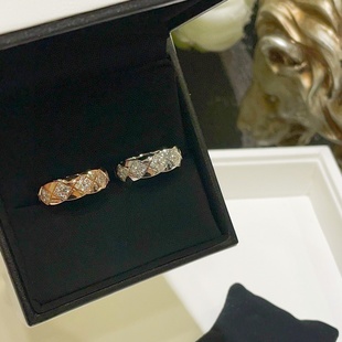 BELLA新款宽版coco菱格戒指玫瑰金小香风镶钻情侣对戒叠带男女潮