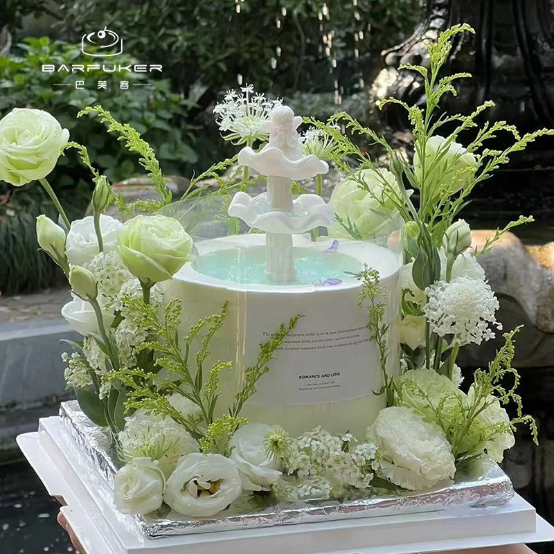 许愿池鲜花创意生日蛋糕动物奶油