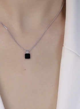 复古黑色方牌项链女潮