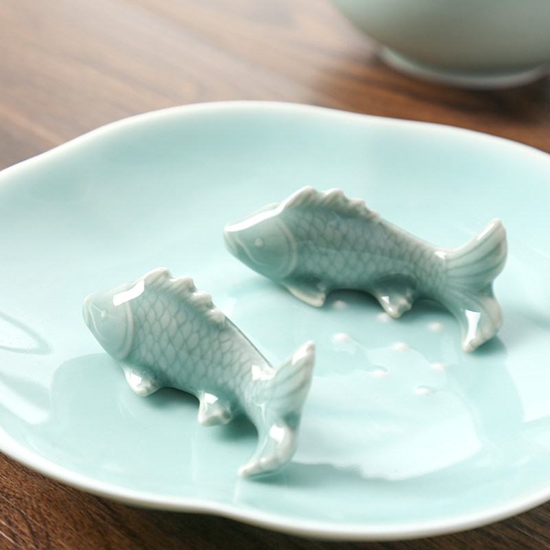 青瓷创意手工鱼型筷枕陶瓷家用筷子架待客用酒店中式餐具摆件筷托