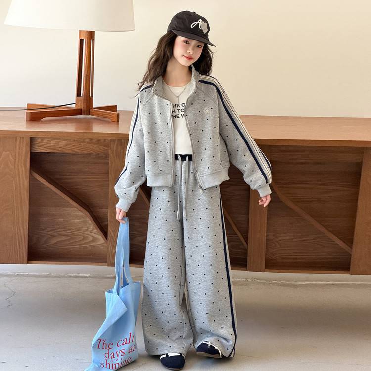 专柜品牌女童秋装休闲运动套装2026新款韩版洋气女孩春秋外套阔腿