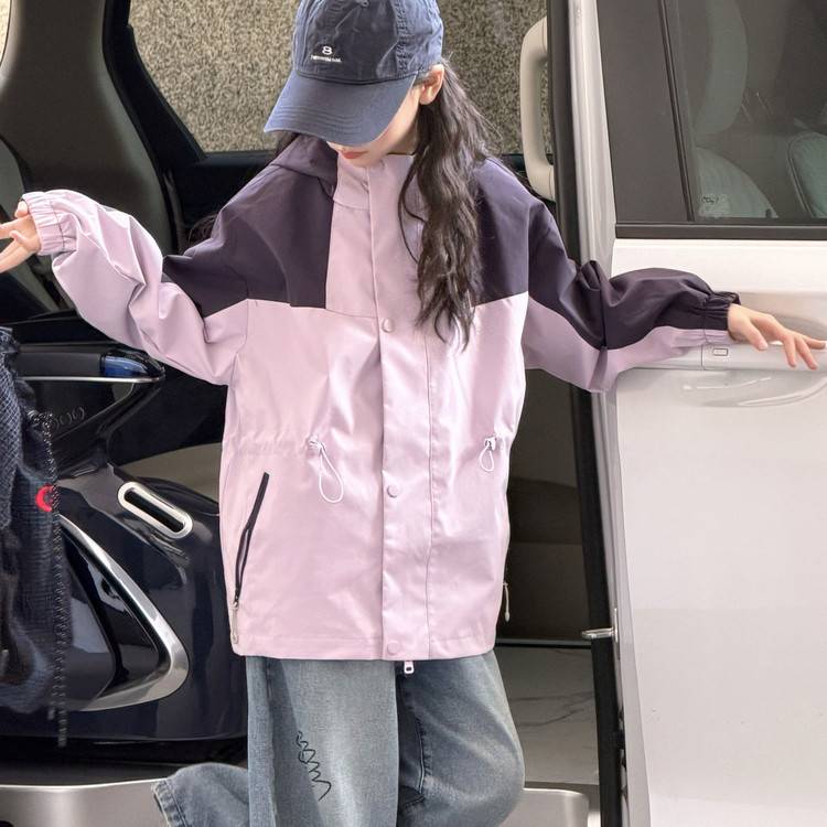 专柜品牌女童风衣外套秋2026新款女大童秋装连帽儿童秋季长款收腰