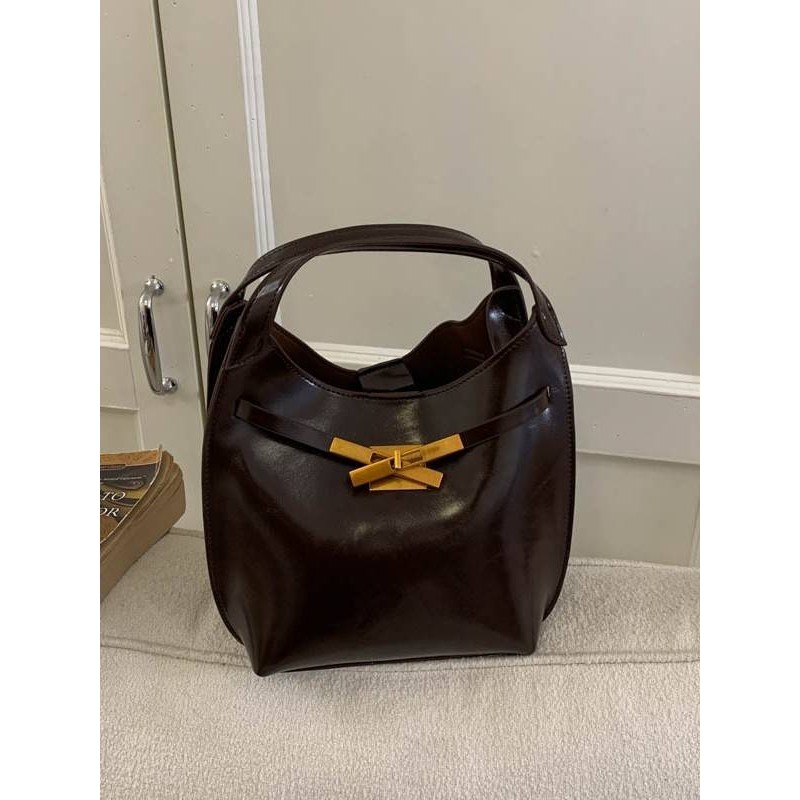 专柜品牌复古风小拎包包女式2025新款潮小众手提通勤斜挎时尚水桶,箱包皮具/热销女包/男包,腋下包,淘宝优惠券,粉丝福利购,淘宝优惠卷