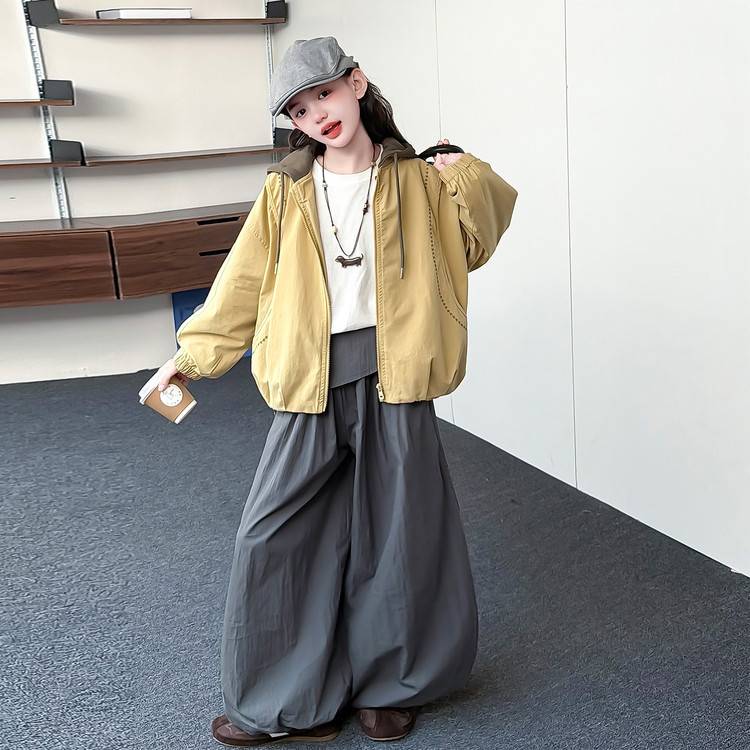 专柜品牌女童秋装外套2026新款初中生女生韩版拉链开衫女孩春秋款